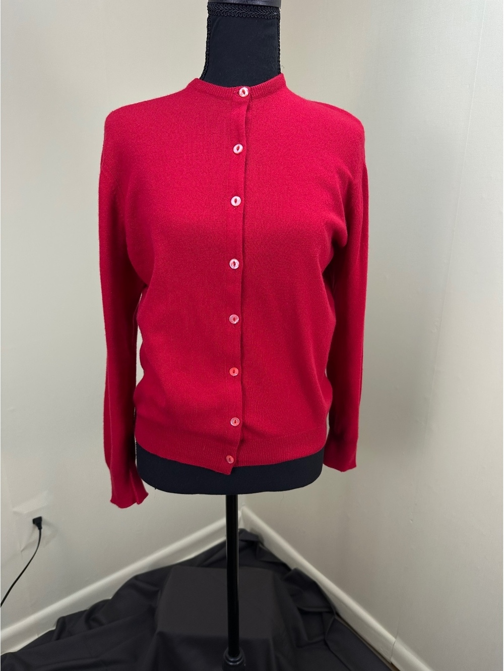 Vintage Braemar 100% Cashmere Red Cardigan Long Sleeve Button Front Scotland L